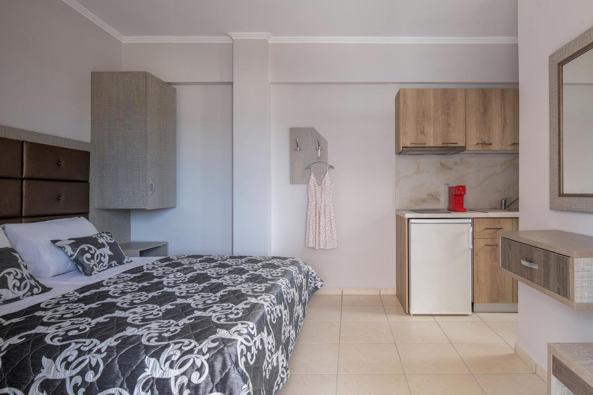 House Kostas On The Beach Sarti Exterior foto