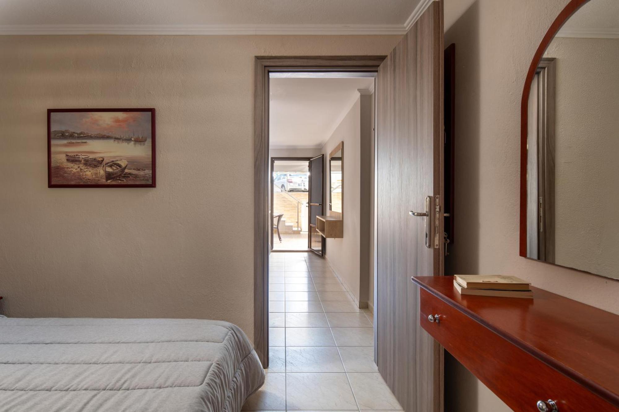 House Kostas On The Beach Sarti Exterior foto
