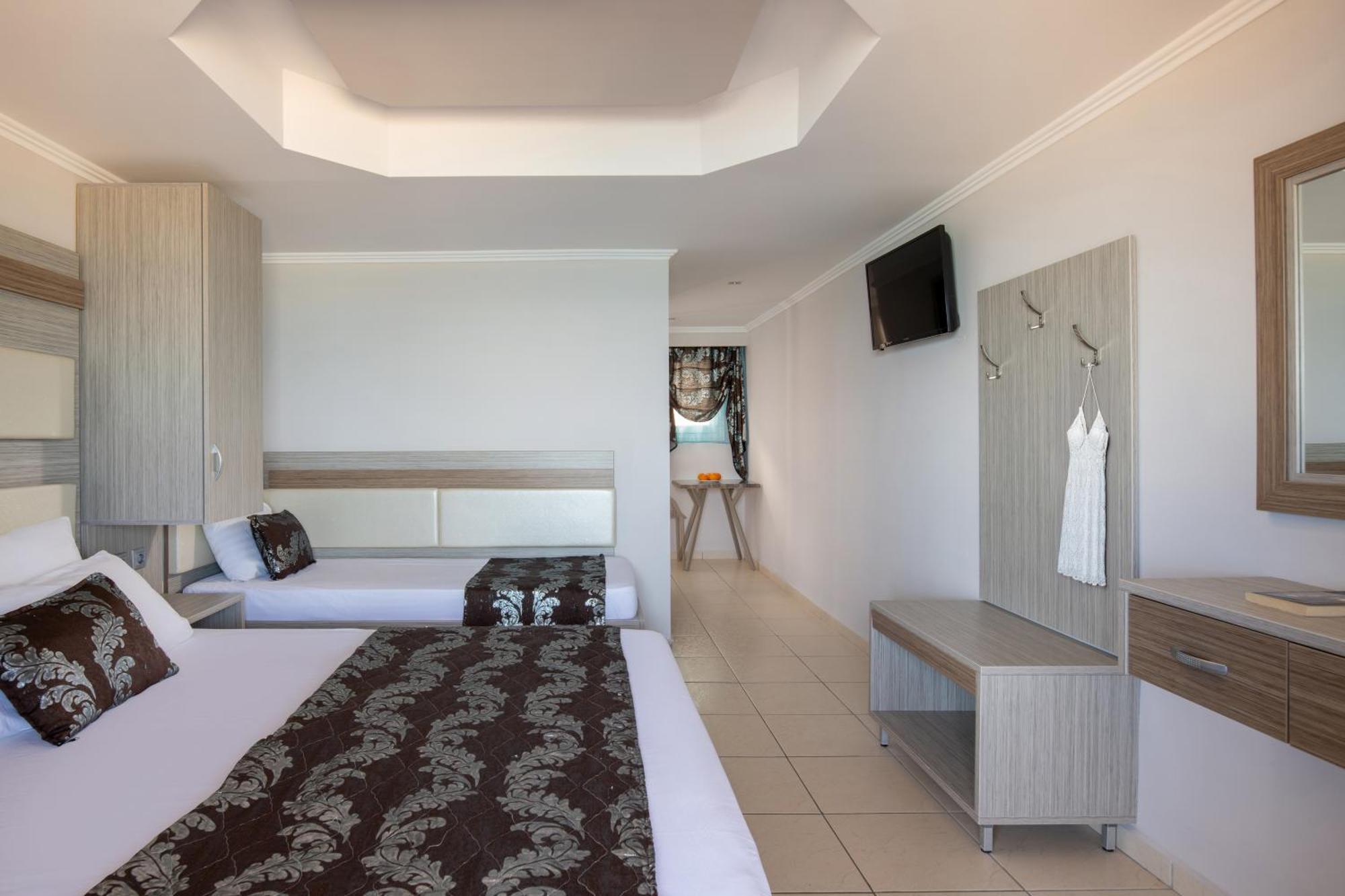 House Kostas On The Beach Sarti Exterior foto