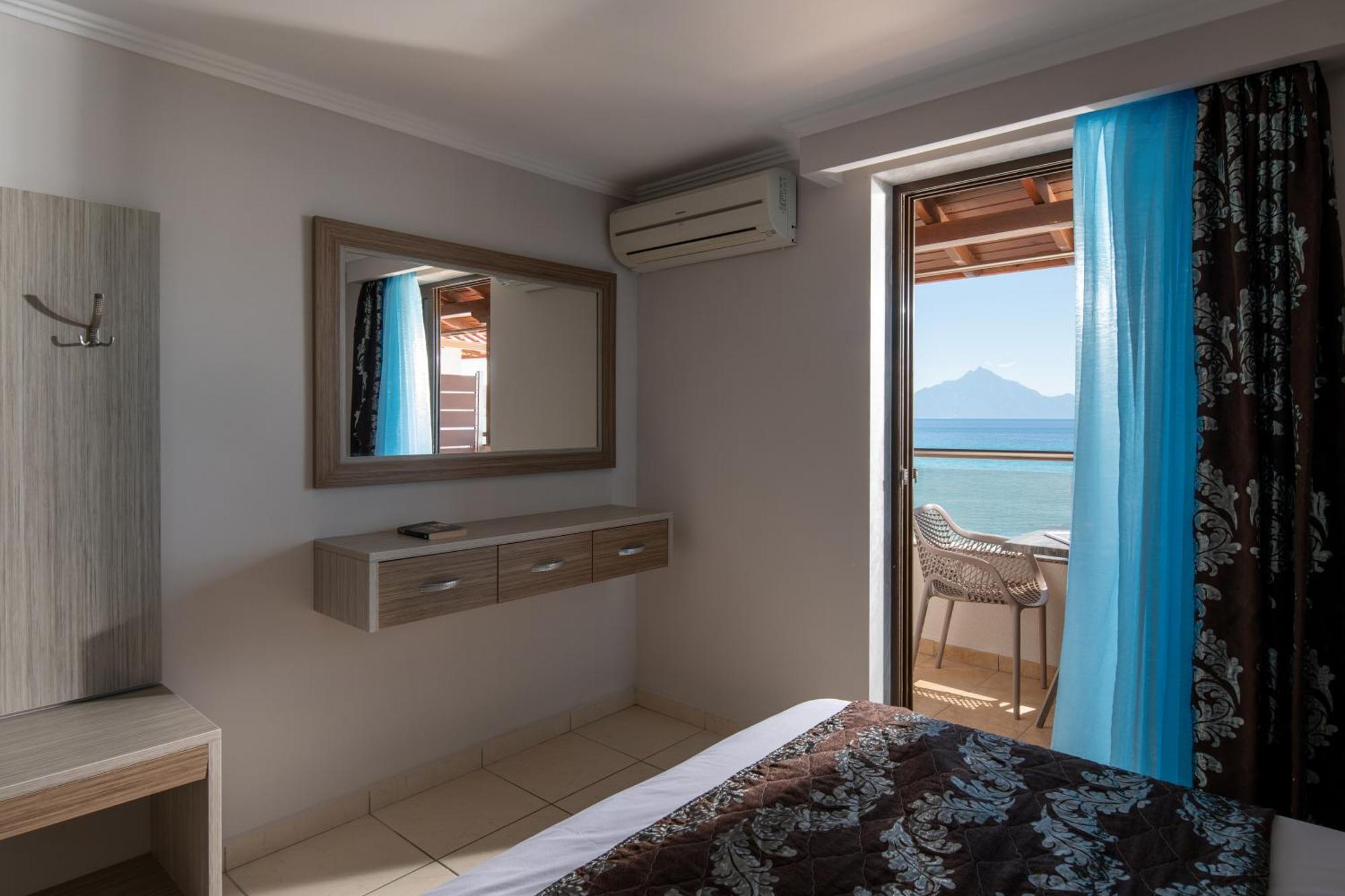 House Kostas On The Beach Sarti Exterior foto