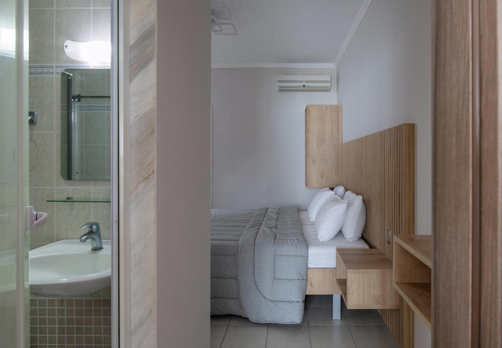 House Kostas On The Beach Sarti Exterior foto